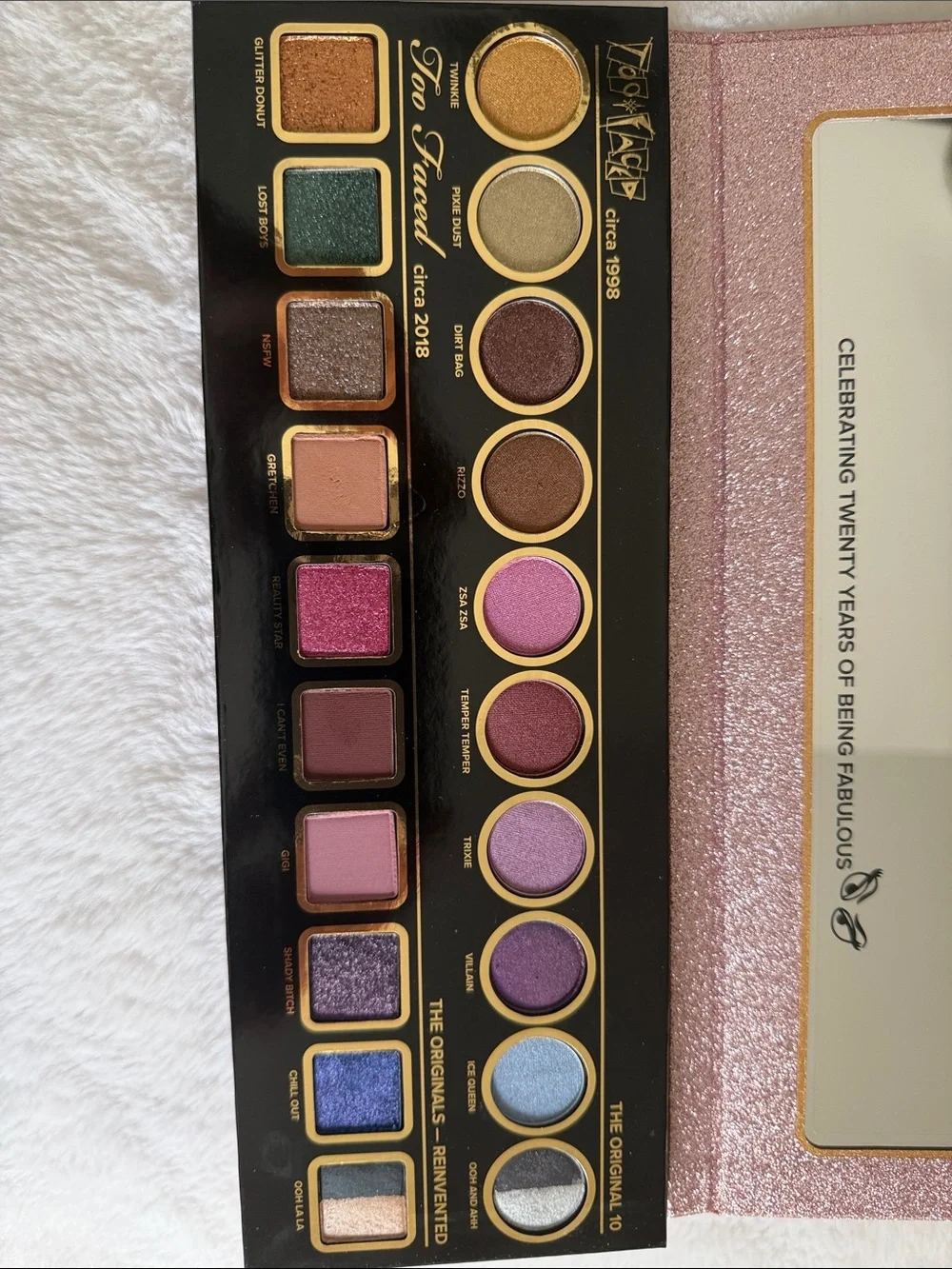 Never Used Too Faced Pink Rose Gold Glitter Eye Wall Art Celebrating 20 years !!
